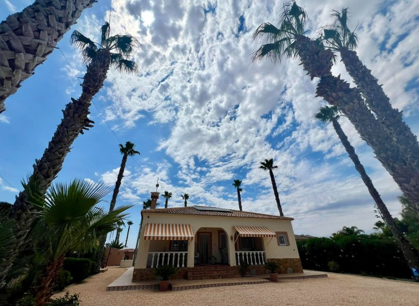 Herverkoop - Country House - Orihuela