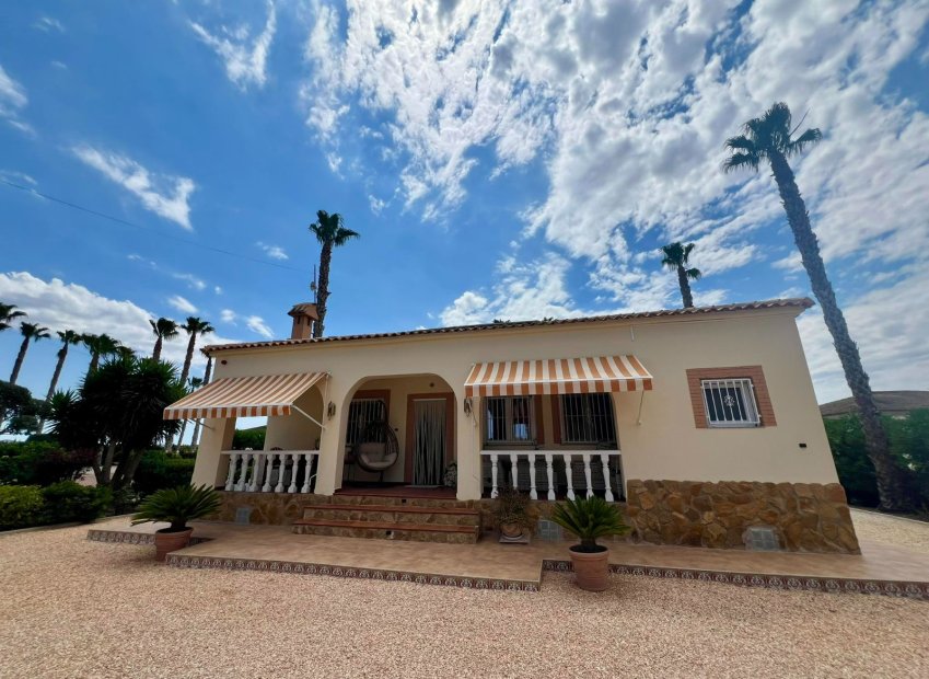 Herverkoop - Country House - Orihuela