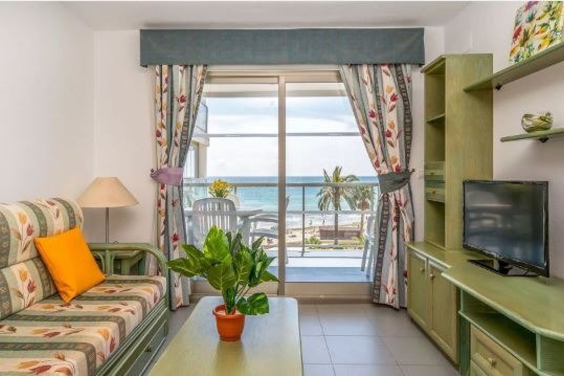 Neue Gebäude - Apartment - Calpe - Playa La Fossa