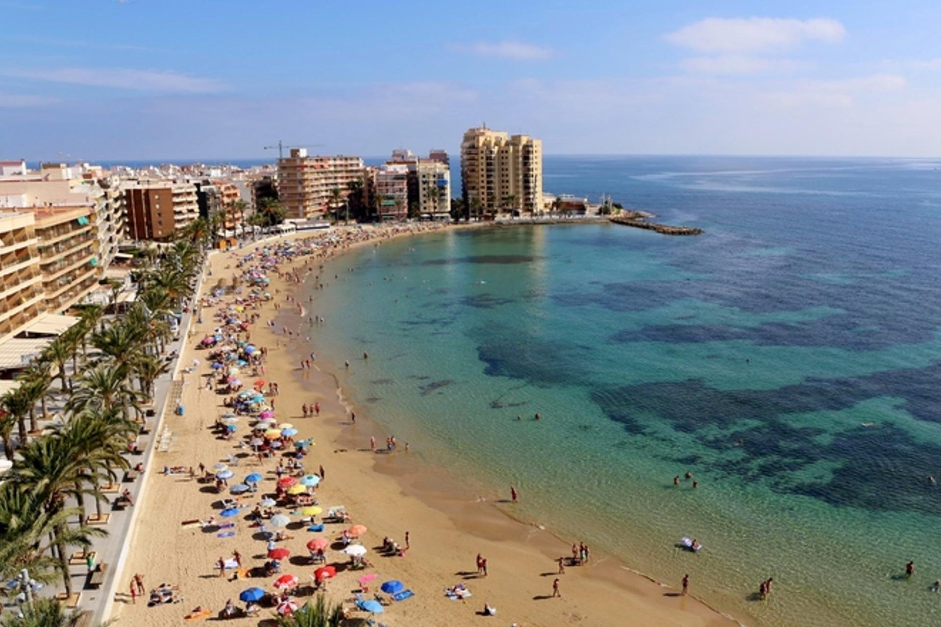 Neue Gebäude - Apartment - Torrevieja - Playa de El Cura