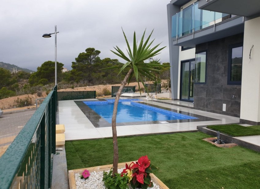 Obra nueva - Villa - Finestrat - Campana Garden