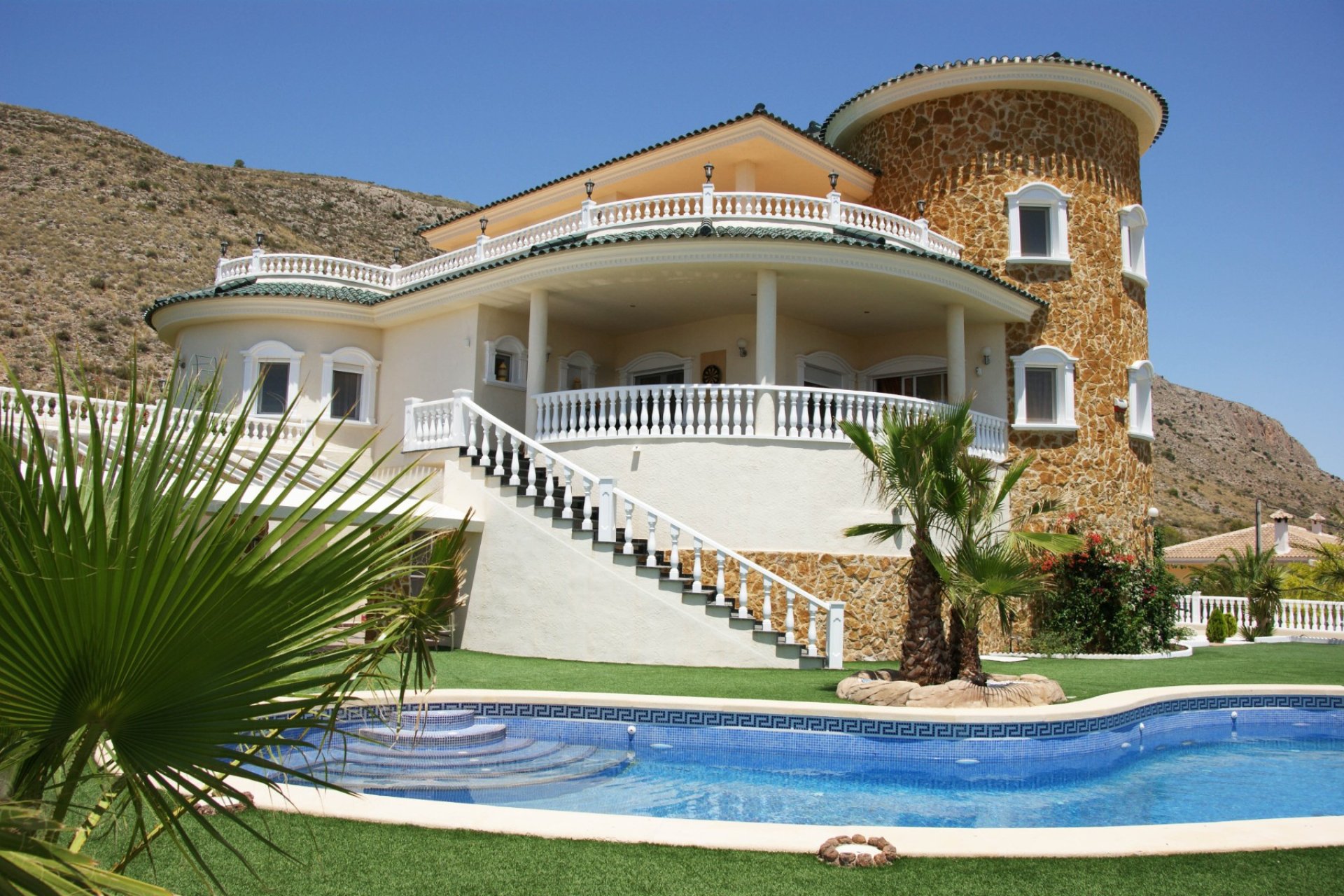 Resale - Villa - Hondón de las Nieves