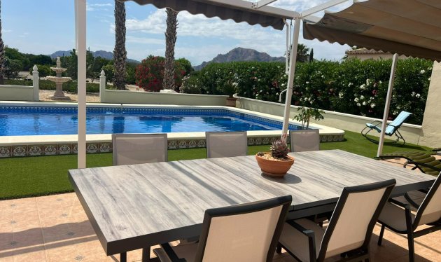 Herverkoop - Country House - Orihuela