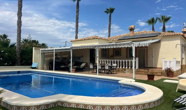 Herverkoop - Country House - Orihuela