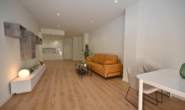 Neue Gebäude - Apartment - Torrevieja - Centro